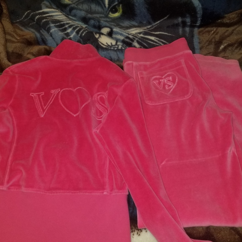 VS Pink track suit